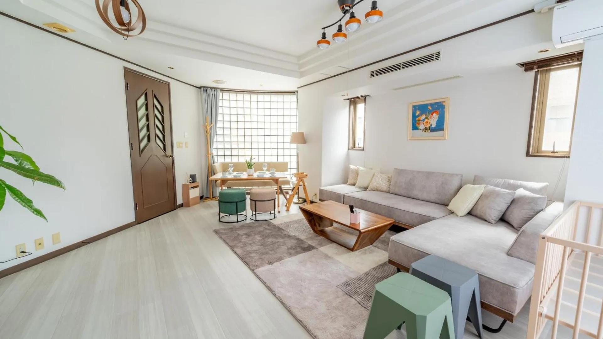 Sweet House 105 Square Meters Of Single Floor Space 15 Minutes On Foot To Shinsaibashi Dotonbori 30 Minutes To Usj 7 Minutes To Umeda Ósaka 0*,  Japonsko