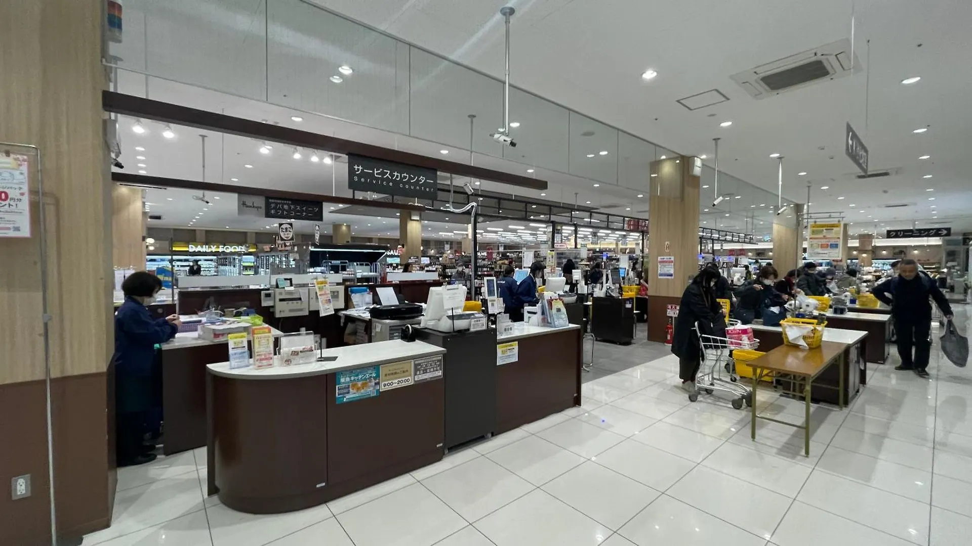 شقة Sweet House 105 Square Meters Of Single Floor Space 15 Minutes On Foot To Shinsaibashi Dotonbori 30 Minutes To Usj 7 Minutes To Umeda أوساكا اليابان