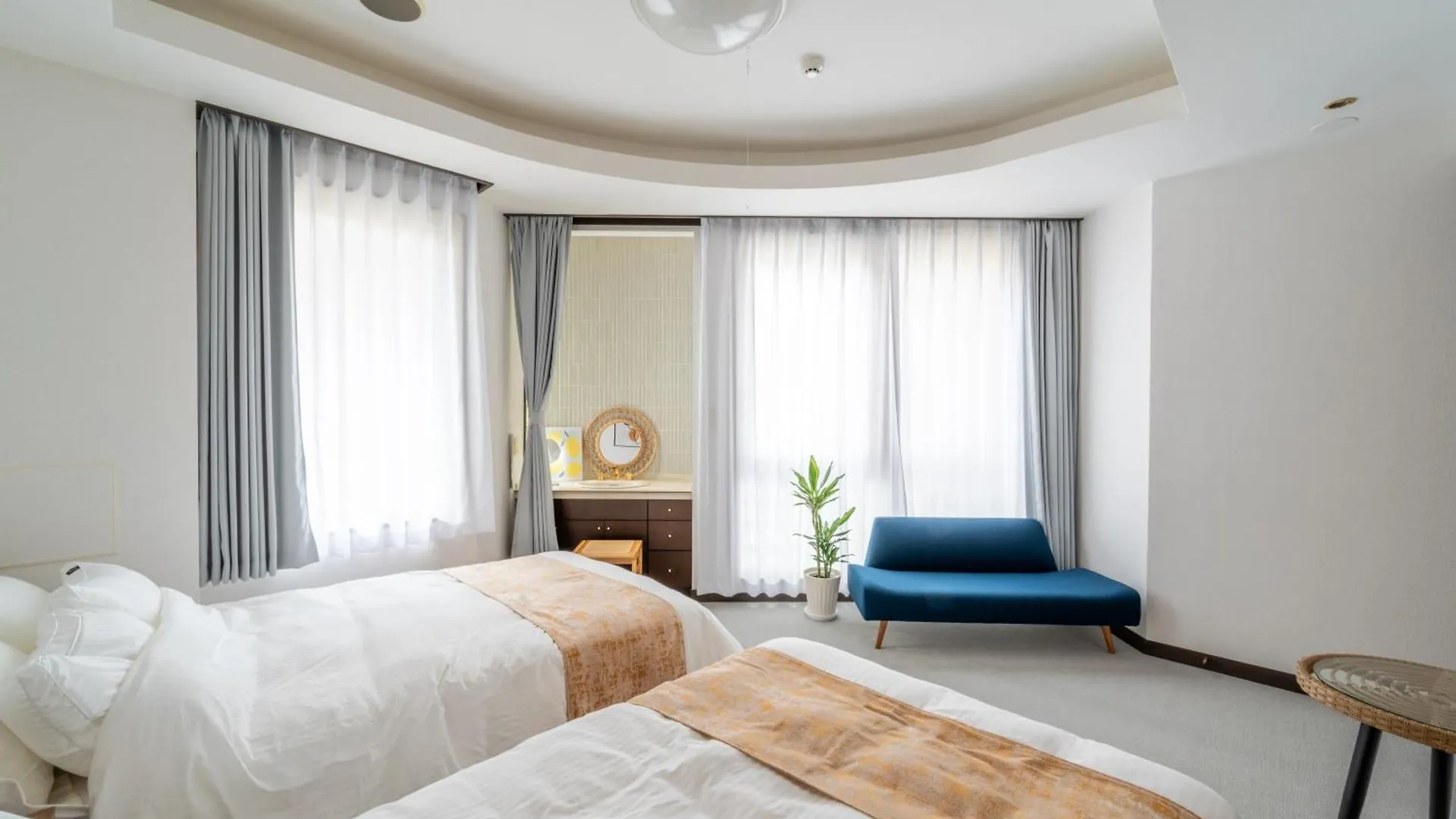 Sweet House 105 Square Meters Of Single Floor Space 15 Minutes On Foot To Shinsaibashi Dotonbori 30 Minutes To Usj 7 Minutes To Umeda أوساكا شقة