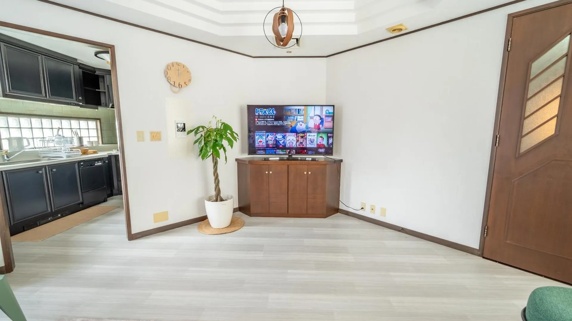 شقة Sweet House 105 Square Meters Of Single Floor Space 15 Minutes On Foot To Shinsaibashi Dotonbori 30 Minutes To Usj 7 Minutes To Umeda أوساكا اليابان
