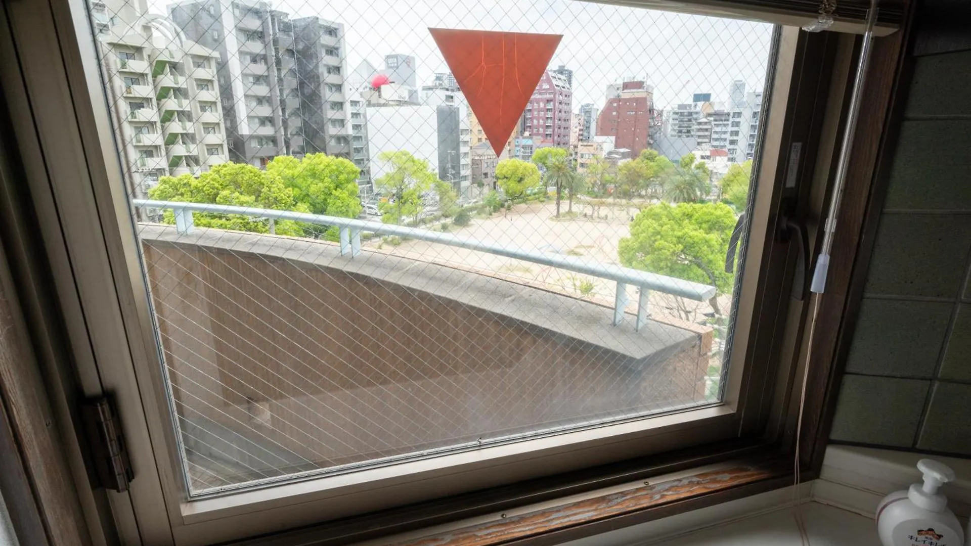 Sweet House 105 Square Meters Of Single Floor Space 15 Minutes On Foot To Shinsaibashi Dotonbori 30 Minutes To Usj 7 Minutes To Umeda أوساكا