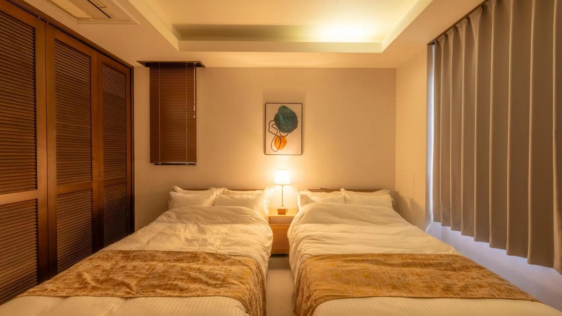 شقة Sweet House 105 Square Meters Of Single Floor Space 15 Minutes On Foot To Shinsaibashi Dotonbori 30 Minutes To Usj 7 Minutes To Umeda أوساكا