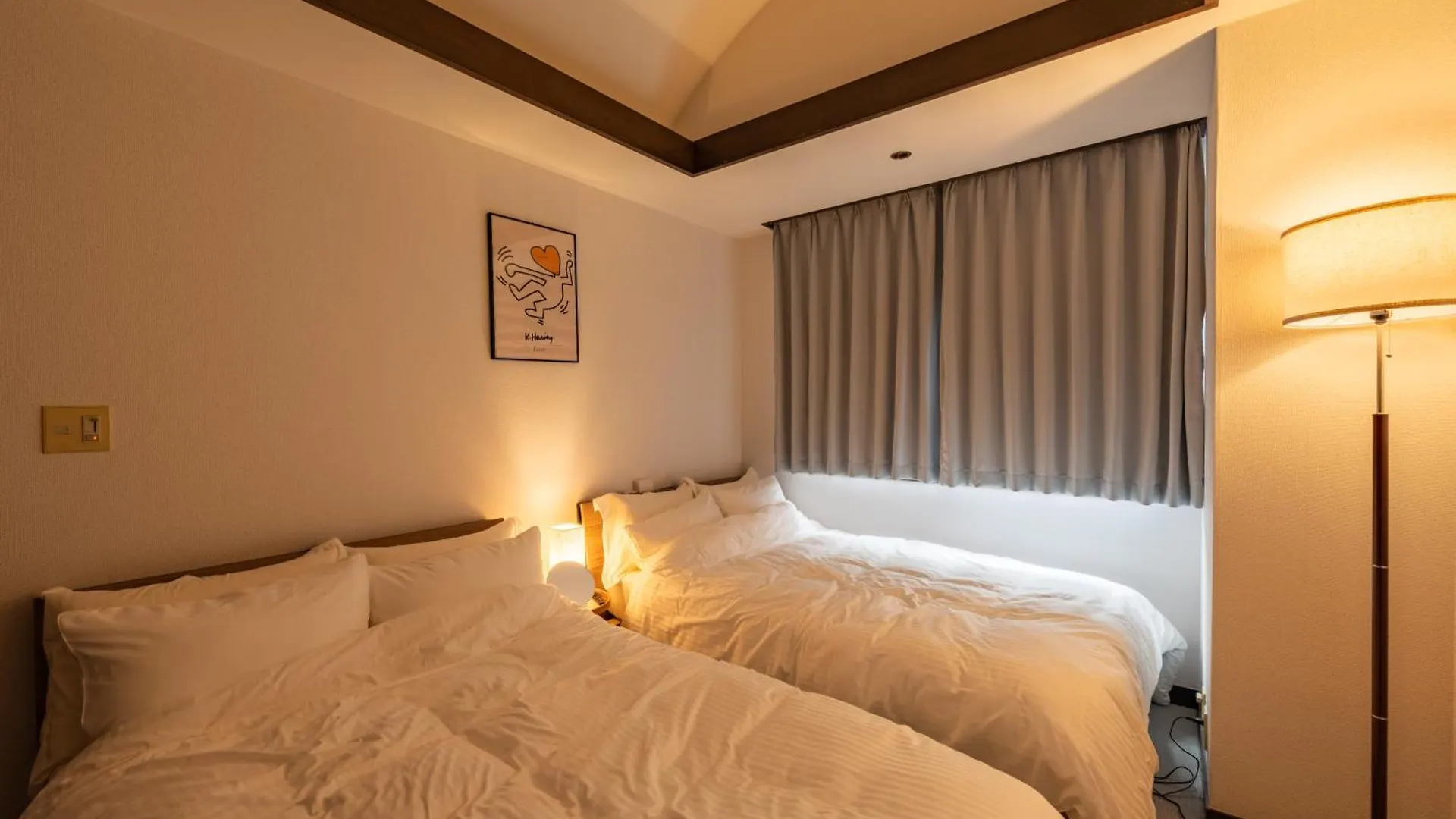 Sweet House 105 Square Meters Of Single Floor Space 15 Minutes On Foot To Shinsaibashi Dotonbori 30 Minutes To Usj 7 Minutes To Umeda أوساكا شقة