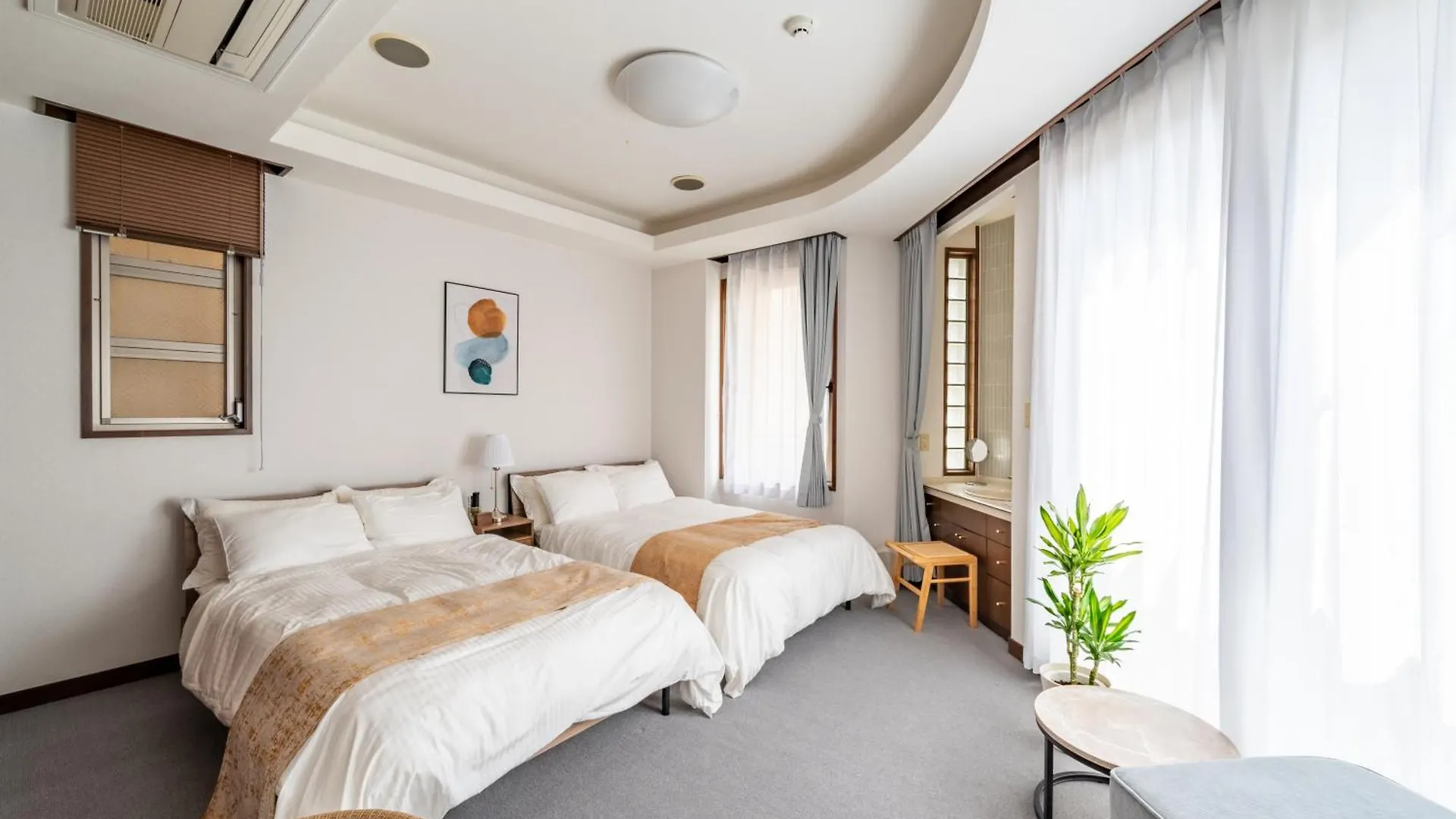 Sweet House 105 Square Meters Of Single Floor Space 15 Minutes On Foot To Shinsaibashi Dotonbori 30 Minutes To Usj 7 Minutes To Umeda أوساكا شقة